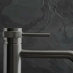 Umývadlová batéria REA Lungo Grip  - Gun Grey, nízka – Obrázok 2